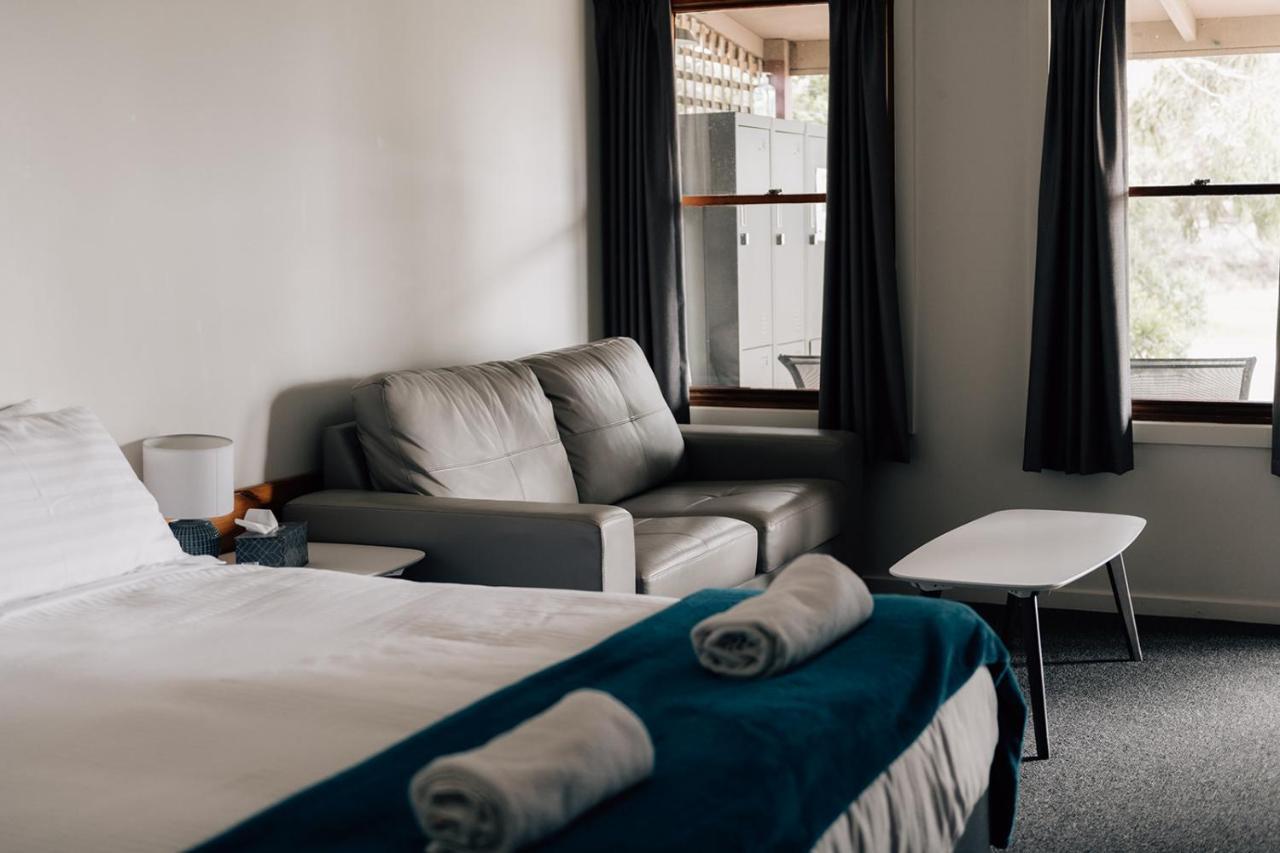 Port Albert Motel Kültér fotó