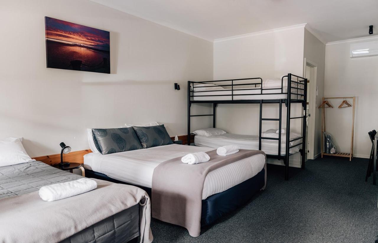 Port Albert Motel Kültér fotó